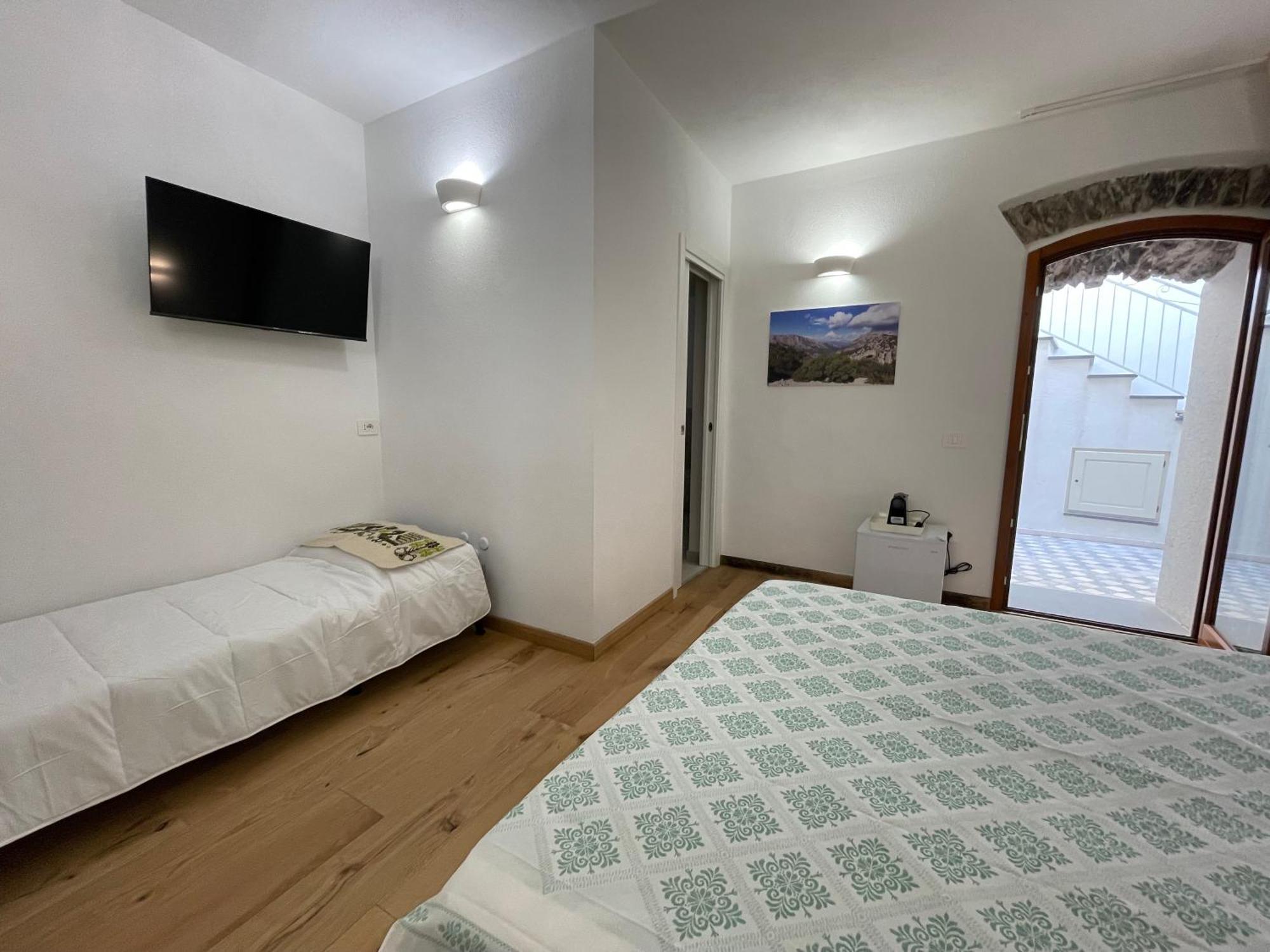 Sa Troppa De Sos Chentu Hotel Dorgali Ngoại thất bức ảnh